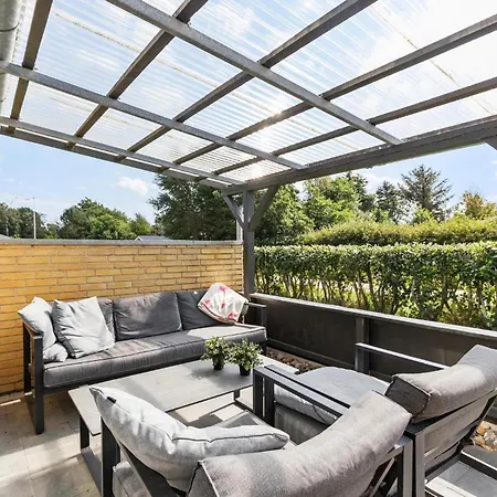 3 Bedroom Beautiful In 펜션 *